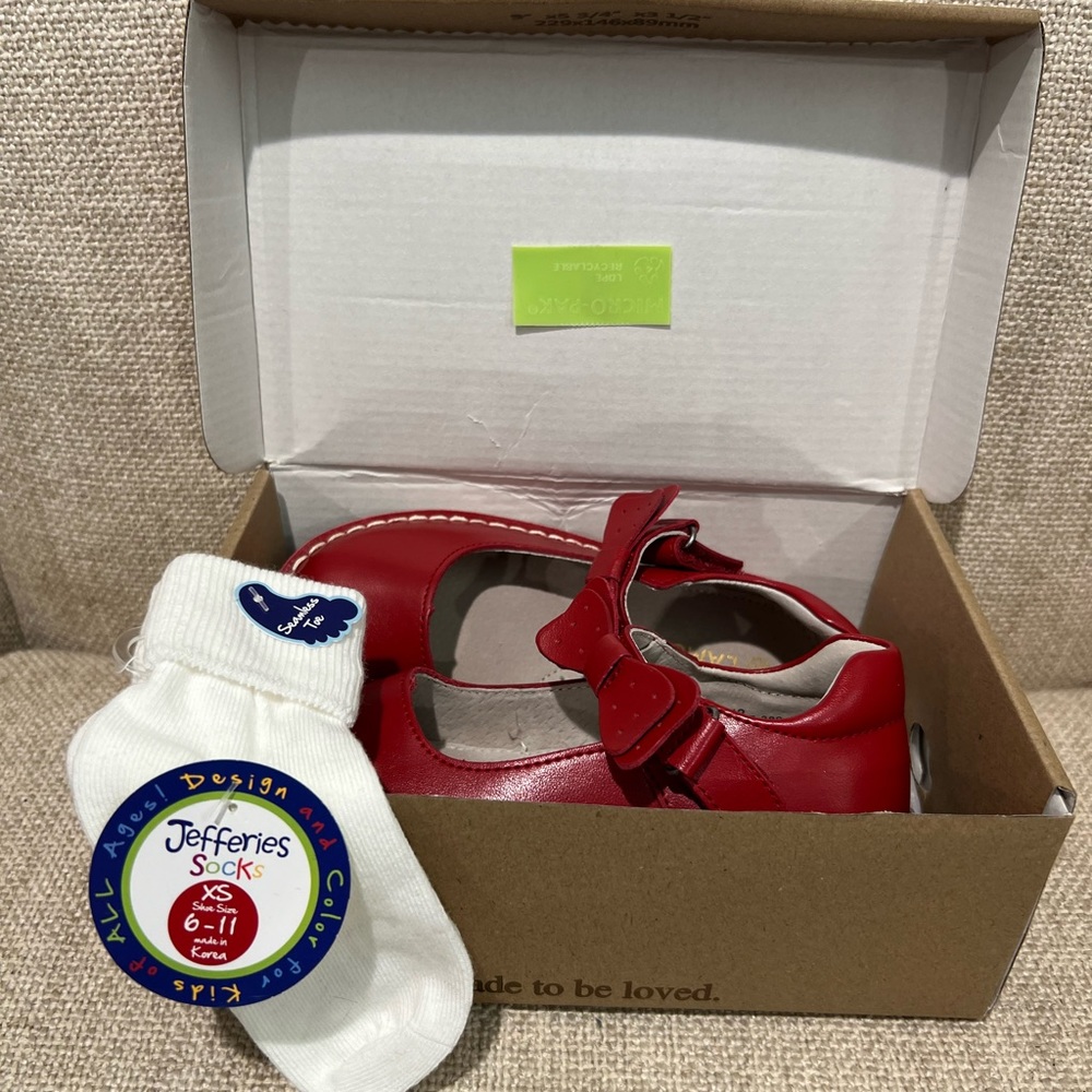 Girls pair of L’AMOUR shoes size 12